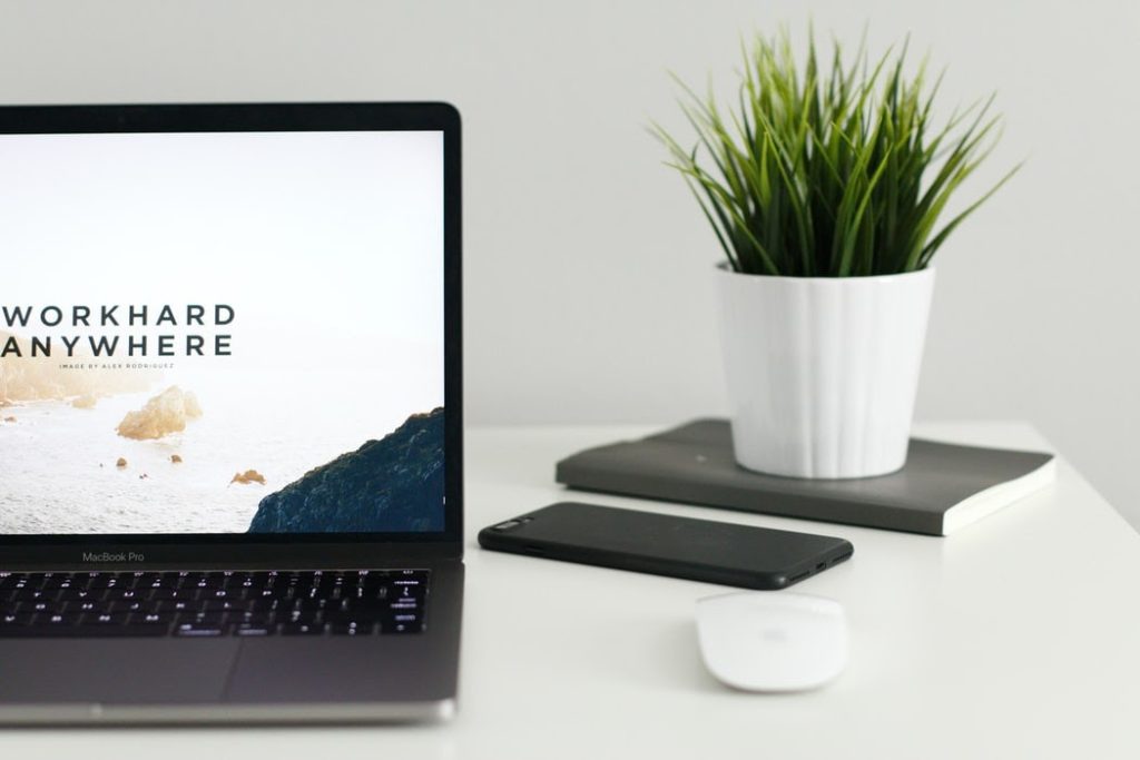 5 Qualities Of A Virtual Assistant To Hire For Your Business