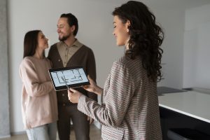 Best Tools for Real Estate Agents Working with Virtual Assistants